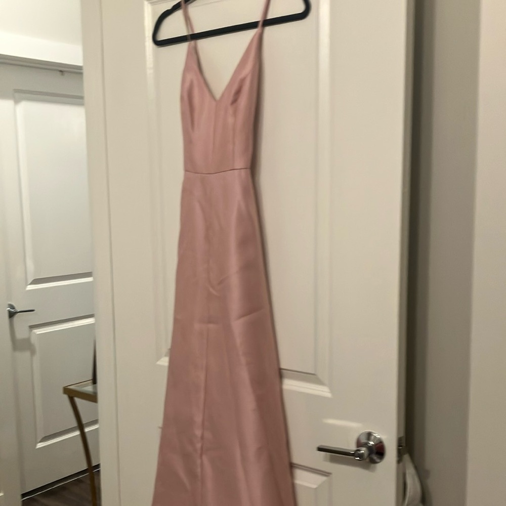 Elegant Pink Sleeveless Dress